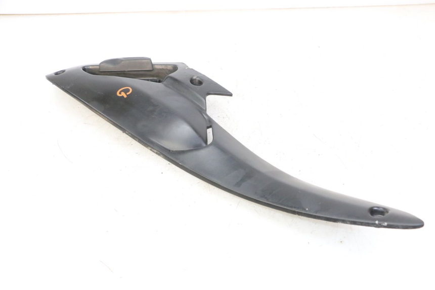 photo de SUPORTE DO DESCANSO DE PÉ TRASEIRO ESQUERDO GILERA NEXUS 300 (2008 - 2013) - Outro ângulo de visão