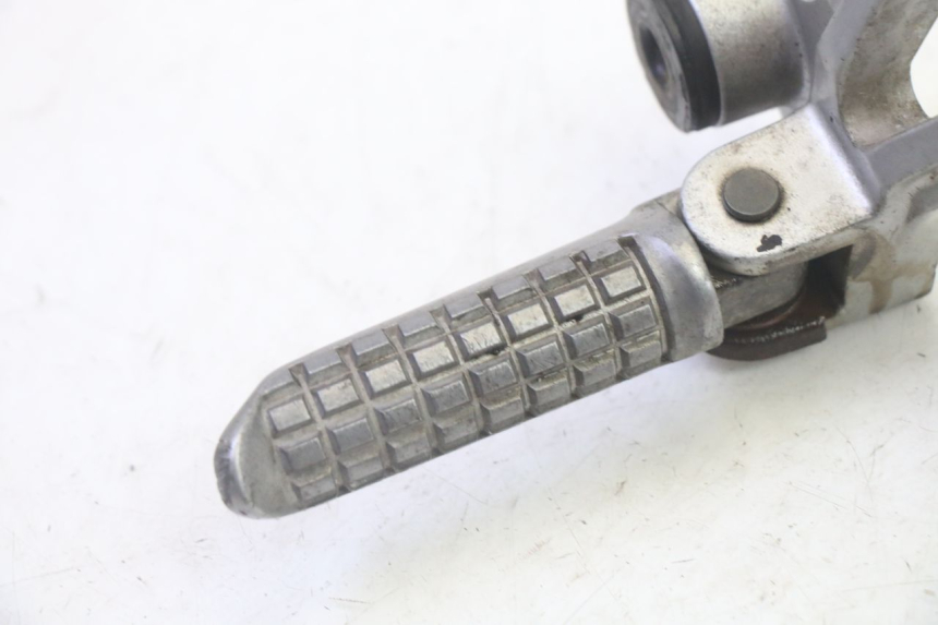 photo de SUPORTE DO DESCANSO DE PÉ TRASEIRO ESQUERDO KAWASAKI GPX R WARBIRD 600 (1988 - 1993) - Zoom do estado de desgaste
