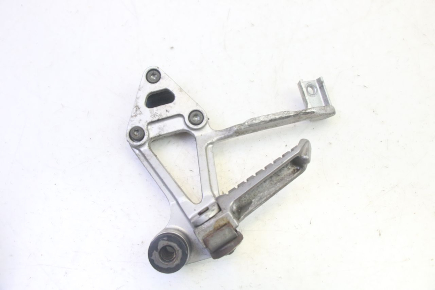 photo de SUPORTE DO DESCANSO DE PÉ TRASEIRO ESQUERDO KAWASAKI GPX R WARBIRD 600 (1988 - 1993) - Outro ângulo de visão