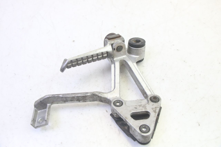 photo de SUPORTE DO DESCANSO DE PÉ TRASEIRO ESQUERDO KAWASAKI GPX R WARBIRD 600 (1988 - 1993) - Ampliação técnica