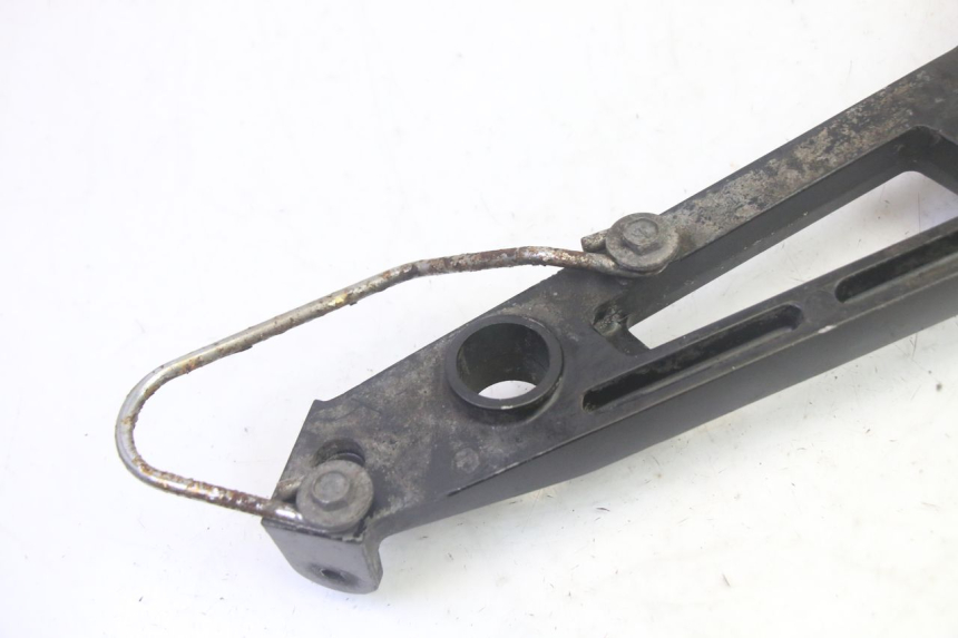 photo de SUPORTE DO DESCANSO DE PÉ TRASEIRO ESQUERDO KAWASAKI GPZ RX 1000 (1986 - 1988) - Pontos de fixação
