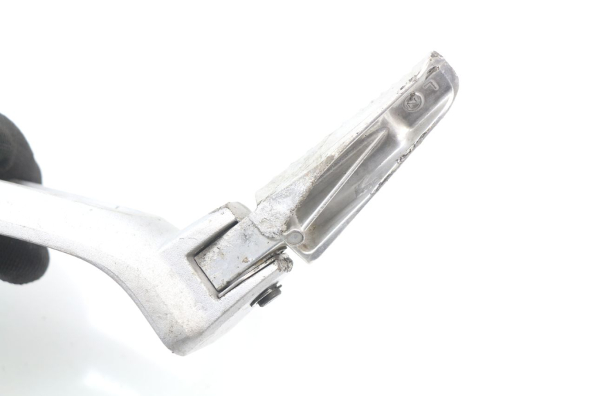 photo de SUPORTE DO DESCANSO DE PÉ TRASEIRO ESQUERDO SUZUKI GSX-R GSXR 600 (2008 - 2010) - Detalhe da peça