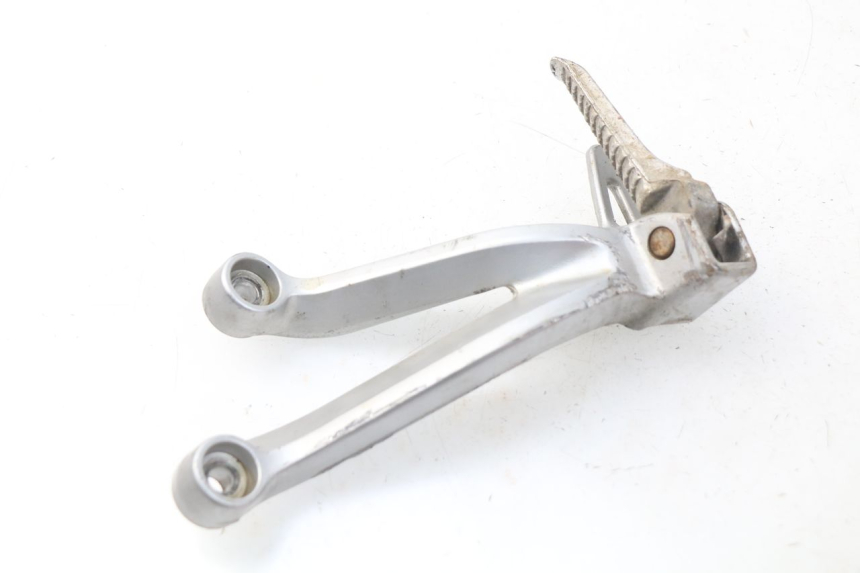 photo de SUPORTE DO DESCANSO DE PÉ TRASEIRO ESQUERDO SUZUKI GSX-R GSXR 600 (2001 - 2003) - Vista principal