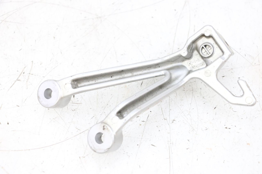 photo de SUPORTE DO DESCANSO DE PÉ TRASEIRO ESQUERDO SUZUKI GSXR GSX-R 1000 (2003 - 2004) - Zoom do estado de desgaste
