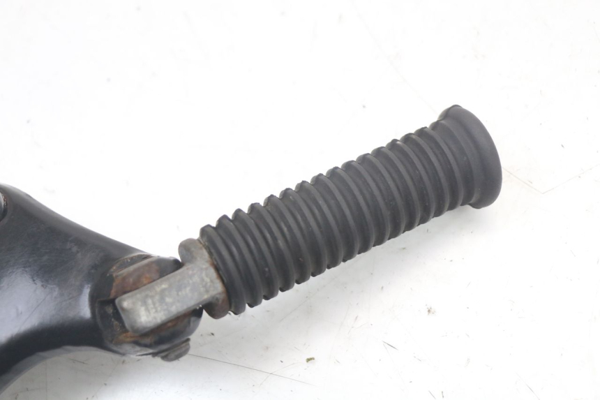 photo de SUPORTE DO DESCANSO DE PÉ TRASEIRO ESQUERDO HARLEY DAVIDSON SPORTSTER XL CUSTOM 883 (1999 - 2006) - Zoom do estado de desgaste