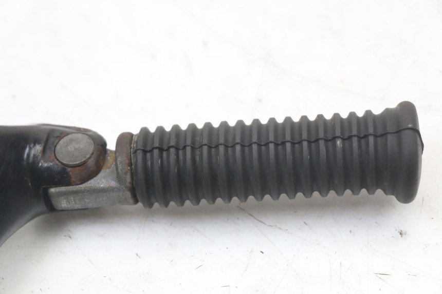 photo de SUPORTE DO DESCANSO DE PÉ TRASEIRO ESQUERDO HARLEY DAVIDSON SPORTSTER XL CUSTOM 883 (1999 - 2006) - Ampliação técnica