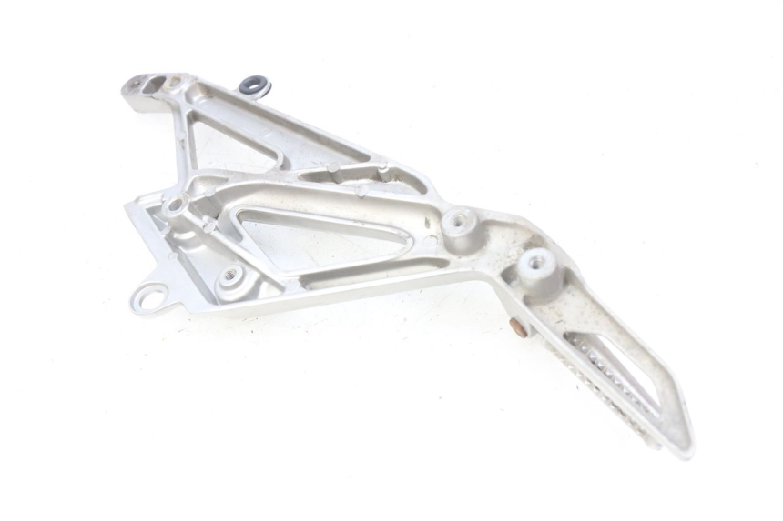 photo de SUPORTE DO DESCANSO DE PÉ TRASEIRO ESQUERDO HONDA INTEGRA NC D 750 (2016 - 2018) - Zoom do estado de desgaste