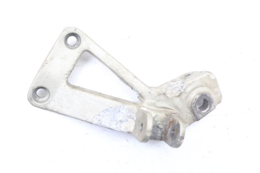 photo de SUPORTE DO DESCANSO DE PÉ TRASEIRO ESQUERDO KAWASAKI GTR 1000 (1994 - 2004) - Vista principal