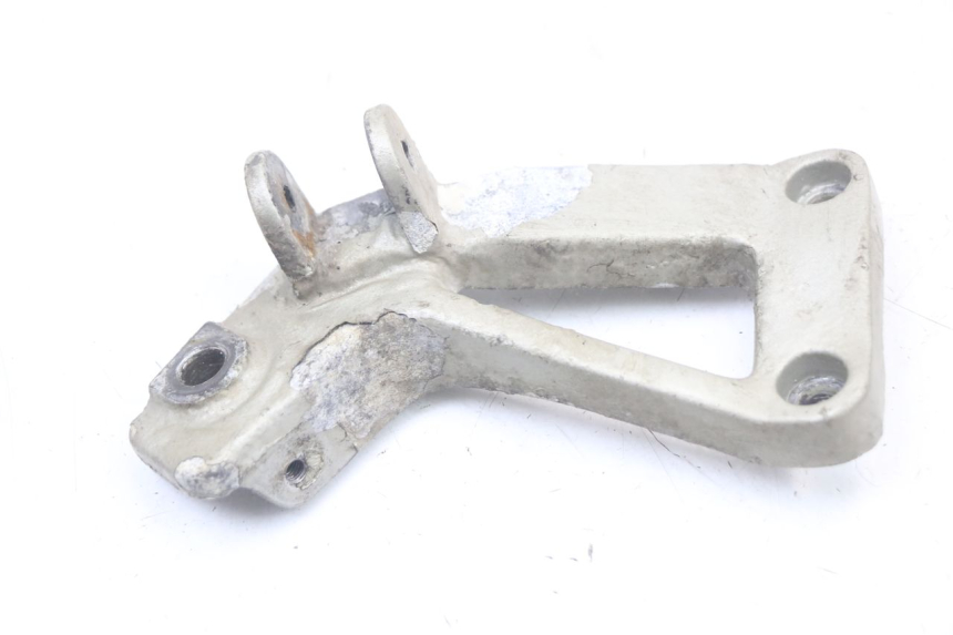 photo de SUPORTE DO DESCANSO DE PÉ TRASEIRO ESQUERDO KAWASAKI GTR 1000 (1994 - 2004) - Zoom do estado de desgaste