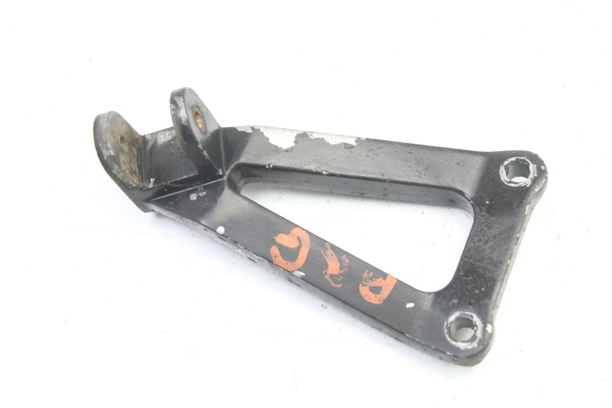 photo de SUPORTE DO DESCANSO DE PÉ TRASEIRO ESQUERDO KAWASAKI ZR7 ZR-7 S 750 (1999 - 2004) - Detalhe da peça