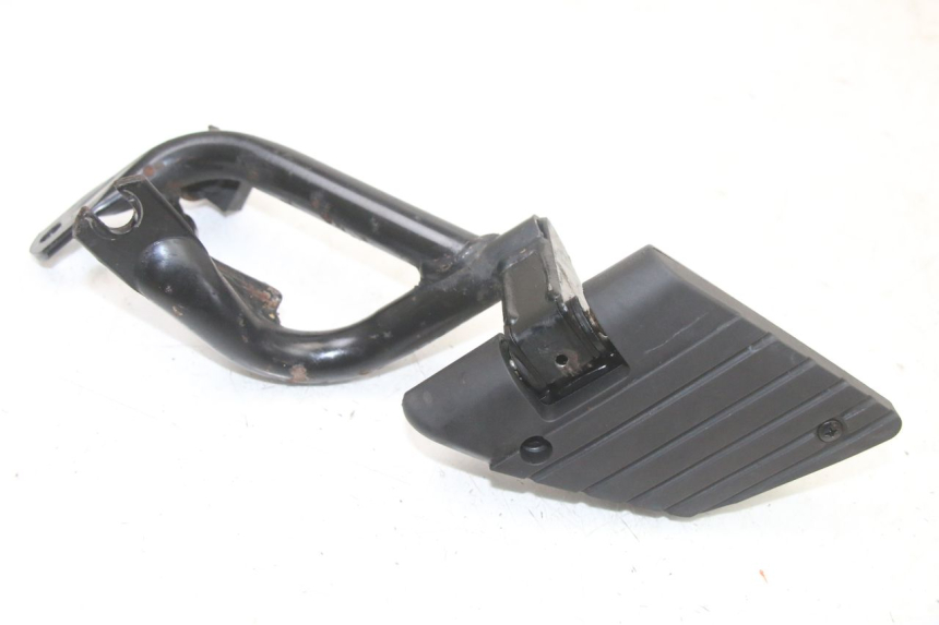 photo de SUPORTE DO DESCANSO DE PÉ TRASEIRO ESQUERDO KYMCO PEOPLE S 125 (2000 - 2008) - Vista geral