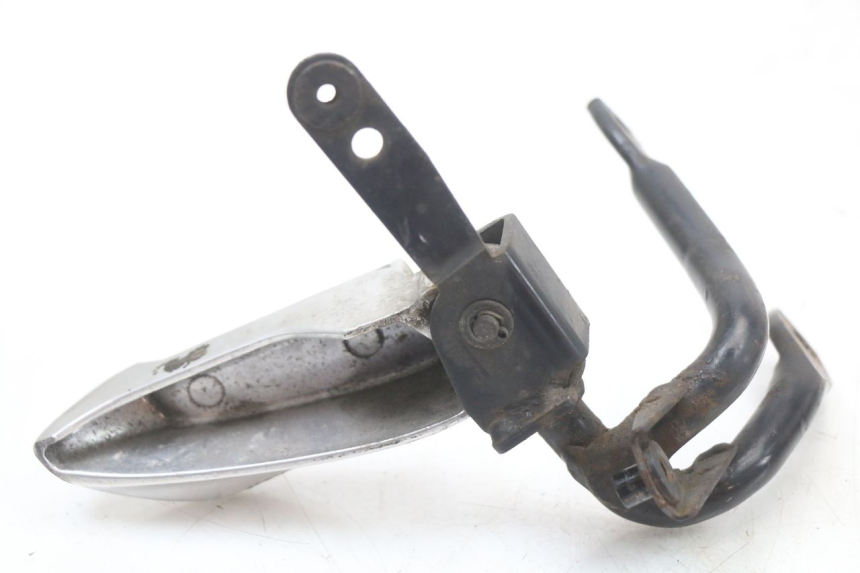 photo de SUPORTE DO DESCANSO DE PÉ TRASEIRO ESQUERDO HONDA NHX LEAD 110 (2008 - 2010) - Outro ângulo de visão