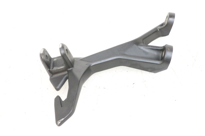 photo de SUPORTE DO DESCANSO DE PÉ TRASEIRO ESQUERDO KAWASAKI NINJA 400 (2018 - 2023) - Ampliação técnica