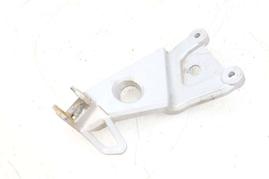 photo de SUPORTE DO DESCANSO DE PÉ TRASEIRO ESQUERDO HONDA NSR R 125 (1994 - 2003) - Ampliação técnica