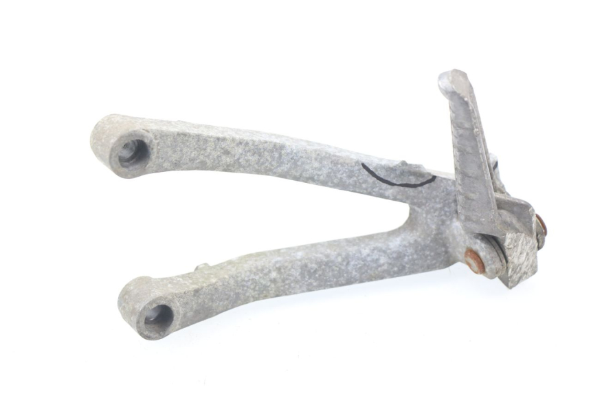 photo de SUPORTE DO DESCANSO DE PÉ TRASEIRO ESQUERDO APRILIA RS AF-1 125 (1990 - 1993) - Detalhe da peça
