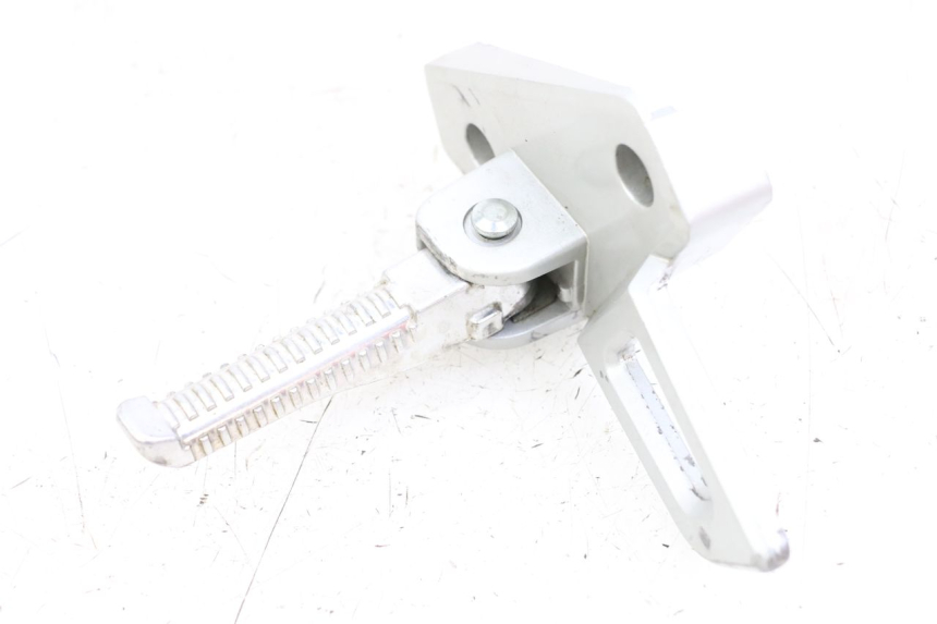 photo de SUPORTE DO DESCANSO DE PÉ TRASEIRO ESQUERDO PEUGEOT SPEEDFIGHT 4 2T 50 (2015 - 2019) - Zoom do estado de desgaste
