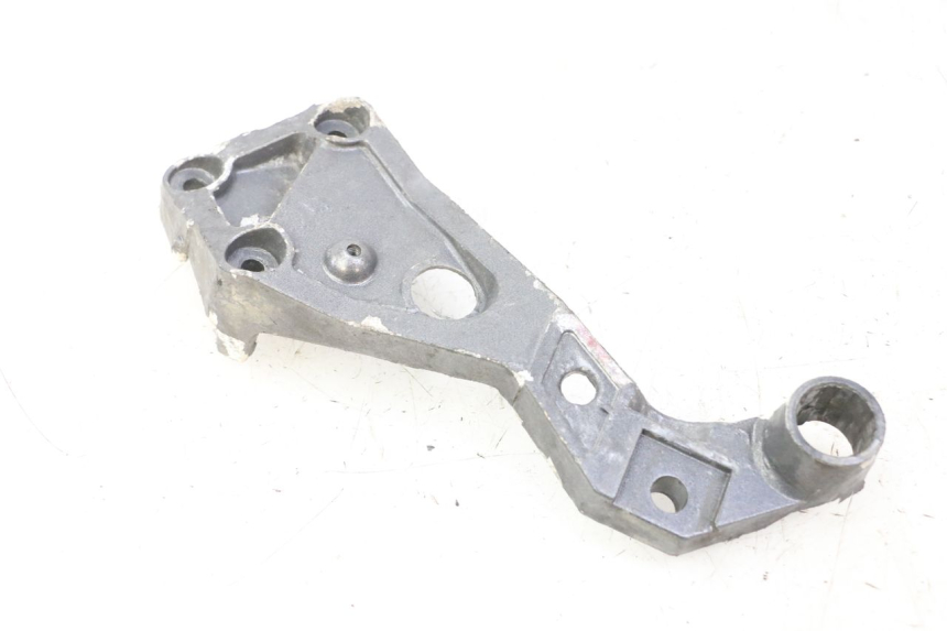 photo de SUPORTE DO DESCANSO DE PÉ TRASEIRO ESQUERDO TRIUMPH SPRINT 900 (1995 - 1998) - Vista geral
