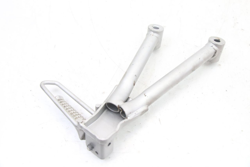 photo de SUPORTE DO DESCANSO DE PÉ TRASEIRO ESQUERDO SUZUKI GSF S BANDIT 600 (2000 - 2004) - Pontos de fixação