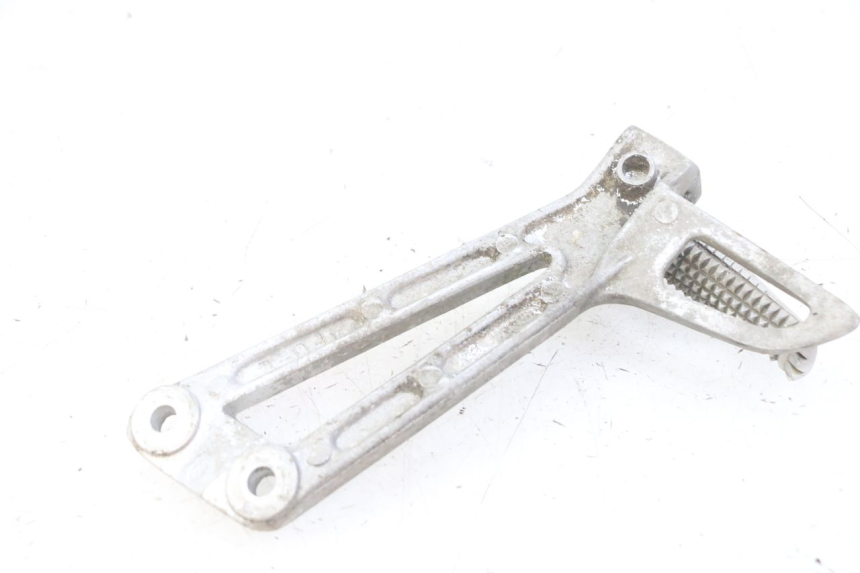 photo de SUPORTE DO DESCANSO DE PÉ TRASEIRO ESQUERDO YAMAHA TDR DELTABOX 125 (1997 - 2003) - Zoom do estado de desgaste