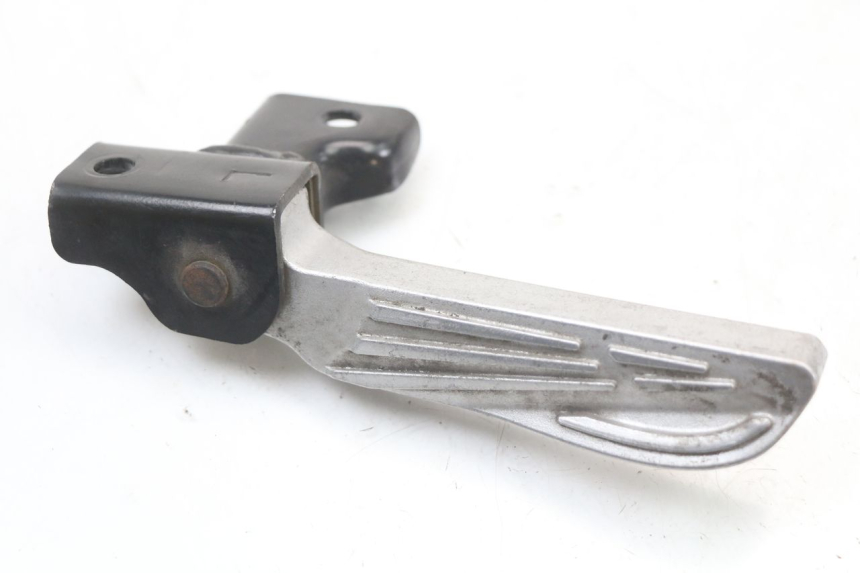 photo de SUPORTE DO DESCANSO DE PÉ TRASEIRO ESQUERDO PEUGEOT TWEET 125 (2018 - 2021) - Vista principal