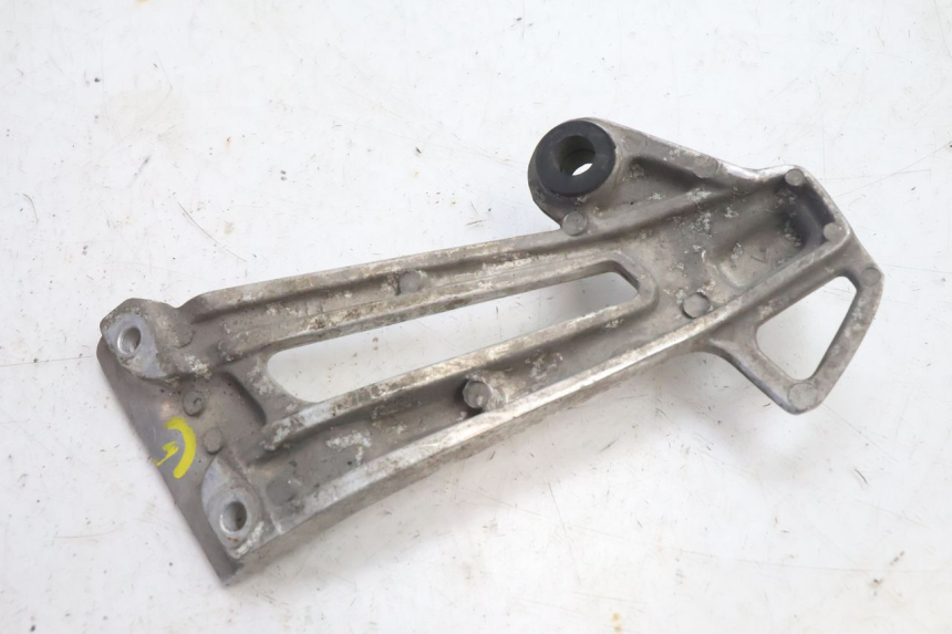 photo de PLACA DO DESCANSO DE PÉ TRASEIRO ESQUERDO YAMAHA XJR 1300 (1998 - 2002) - Vista geral