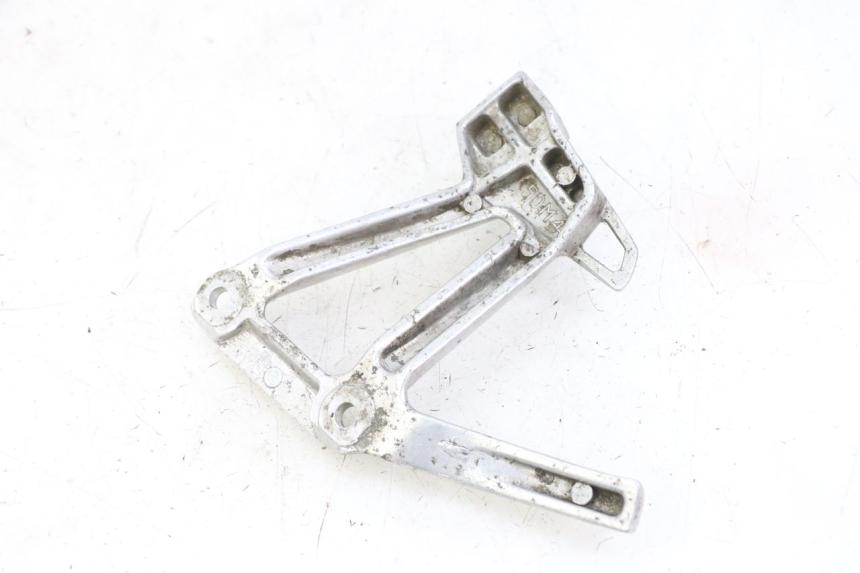 photo de SUPORTE DO DESCANSO DE PÉ TRASEIRO ESQUERDO YAMAHA FZS FAZER 600 (2001 - 2003) - Zoom do estado de desgaste