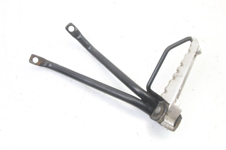 photo de SUPORTE DO DESCANSO DE PÉ TRASEIRO ESQUERDO YAMAHA TZR 50 (2008 - 2016) - Ampliação técnica