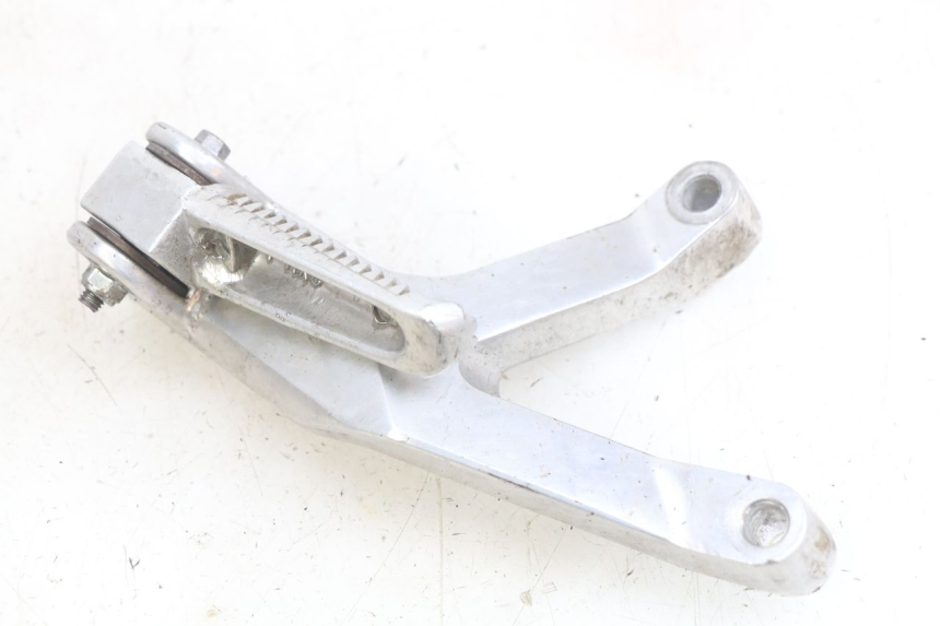 photo de SUPORTE DO DESCANSO DE PÉ TRASEIRO ESQUERDO YAMAHA YZF R THUNDERCAT 600 (1996 - 2003) - Detalhe da peça