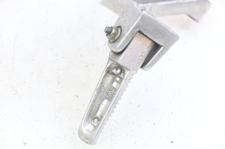 photo de SUPORTE DO DESCANSO DE PÉ TRASEIRO ESQUERDO YAMAHA YZF R THUNDERCAT 600 (1996 - 2003) - Zoom do estado de desgaste