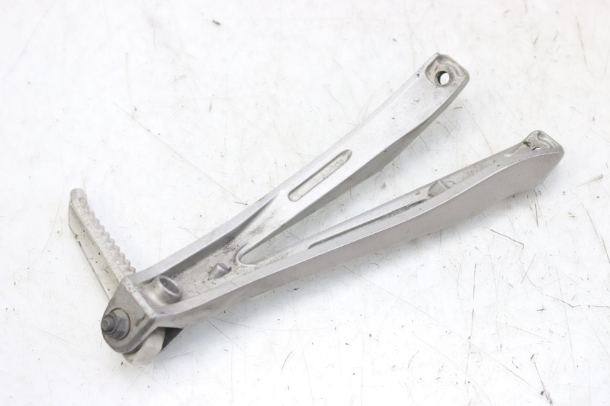 photo de SUPORTE DO DESCANSO DE PÉ TRASEIRO ESQUERDO YAMAHA YZF R1 1000 (2007 - 2008) - Outro ângulo de visão