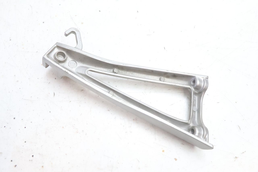 photo de PLACA DO DESCANSO DE PÉ TRASEIRO ESQUERDO YAMAHA YZF R6 600 (2008 - 2009) - Ampliação técnica