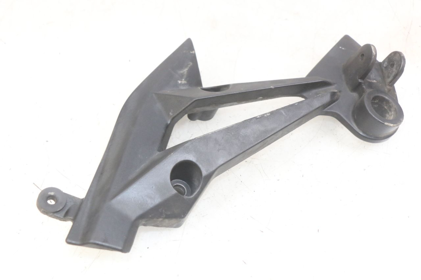 photo de SUPORTE DO DESCANSO DE PÉ TRASEIRO ESQUERDO KAWASAKI Z 750 (2007 - 2013) - Ampliação técnica