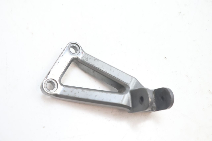 photo de SUPORTE DO DESCANSO DE PÉ TRASEIRO ESQUERDO KAWASAKI ZX-6R ZX6R 600 (1995 - 1997) - Detalhe da peça