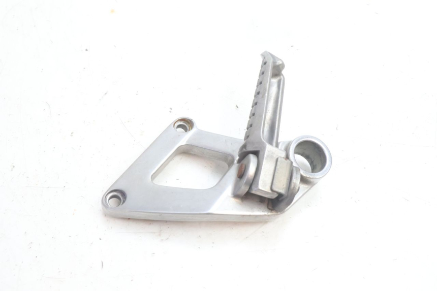 photo de SUPORTE DO DESCANSO DE PÉ TRASEIRO ESQUERDO KAWASAKI ZZR 600 (1995 - 2004) - Zoom do estado de desgaste