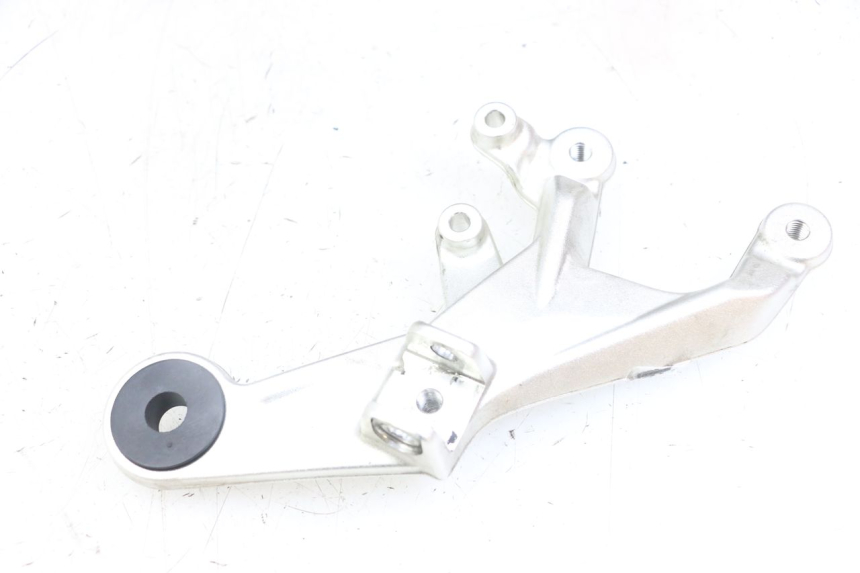 photo de SUPORTE DO DESCANSO DE PÉ DIANTEIRO DIREITO BMW S RR ABS S1000RR 1000 (2015 - 2018) - Vista principal
