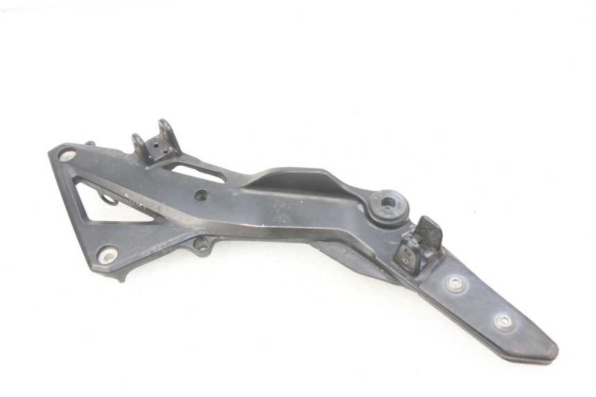 photo de SUPORTE DO DESCANSO DE PÉ DIANTEIRO DIREITO HONDA CBRF CBR-F PC41 600 (2011 - 2013) - Ampliação técnica