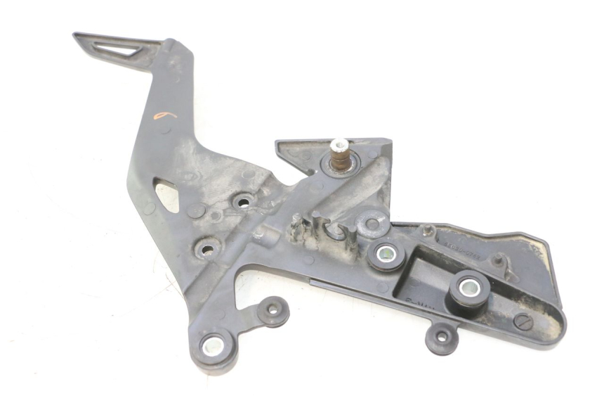photo de SUPORTE DO DESCANSO DE PÉ DIANTEIRO DIREITO KAWASAKI ER-6 ER6 F ABS 650 (2012 - 2016) - Pontos de fixação