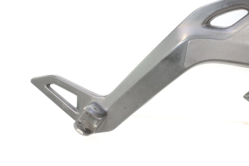 photo de SUPORTE DO DESCANSO DE PÉ DIANTEIRO DIREITO KAWASAKI ER-6 ER6 F ABS 650 (2012 - 2016) - Peça verificada