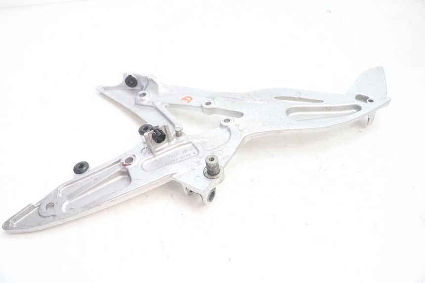 photo de PLACA DO DESCANSO DO PÉ DIANTEIRO DIREITO KAWASAKI ER-6 ER6 N 650 (2005 - 2009) - Estado da superfície