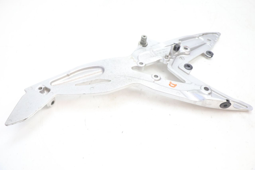 photo de PLACA DO DESCANSO DO PÉ DIANTEIRO DIREITO KAWASAKI ER-6 ER6 N 650 (2005 - 2009) - Peça verificada