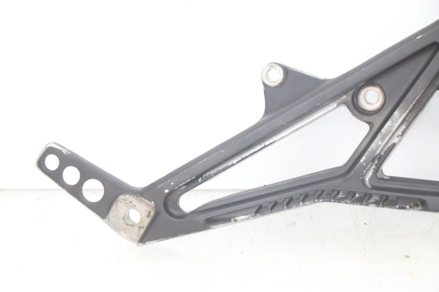 photo de SUPORTE DO DESCANSO DE PÉ DIANTEIRO DIREITO YAMAHA FJ 3CX 1200 (1986 - 1996) - Vista geral