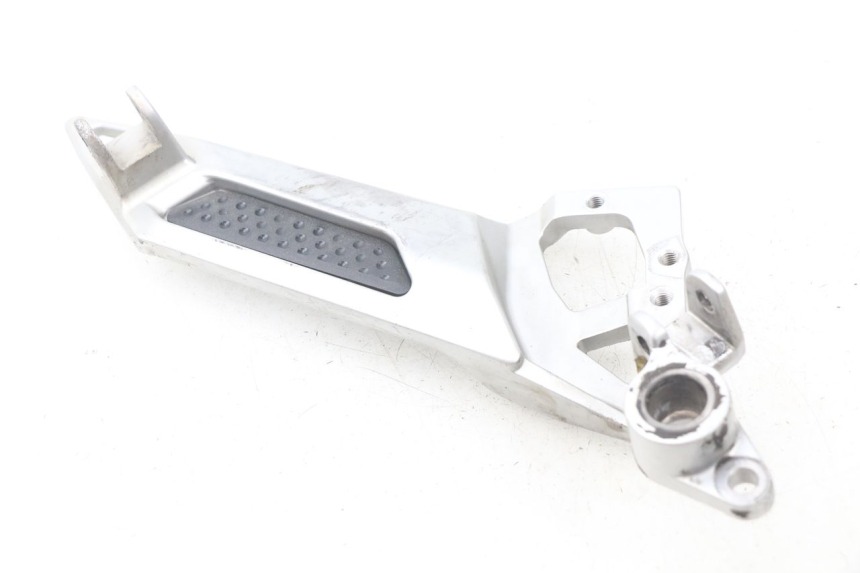 photo de SUPORTE DO DESCANSO DE PÉ DIANTEIRO DIREITO YAMAHA FJR ABS 1300 (2006 - 2012) - Vista principal
