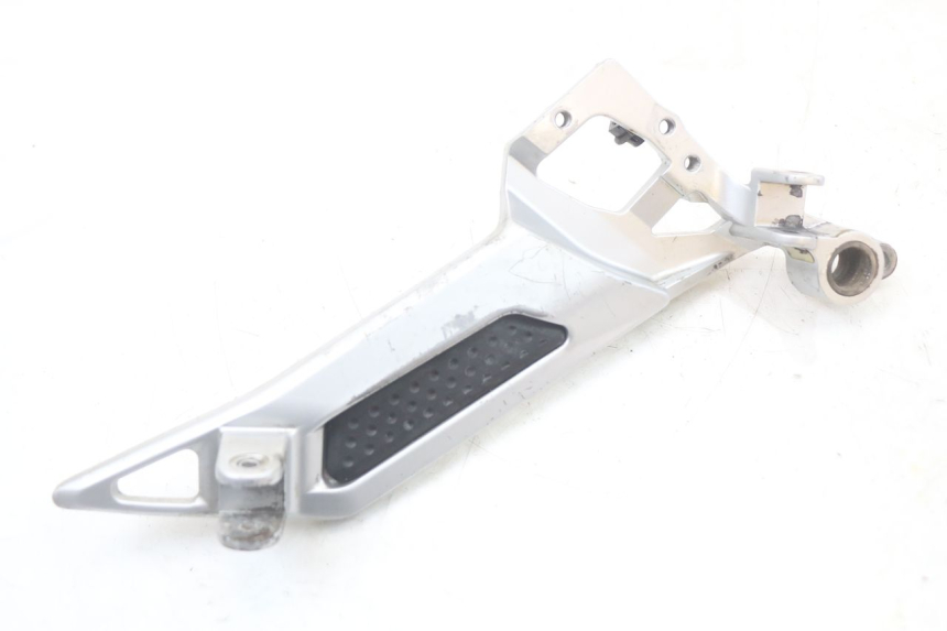 photo de SUPORTE DO DESCANSO DE PÉ DIANTEIRO DIREITO YAMAHA FJR ABS 1300 (2006 - 2012) - Vista principal