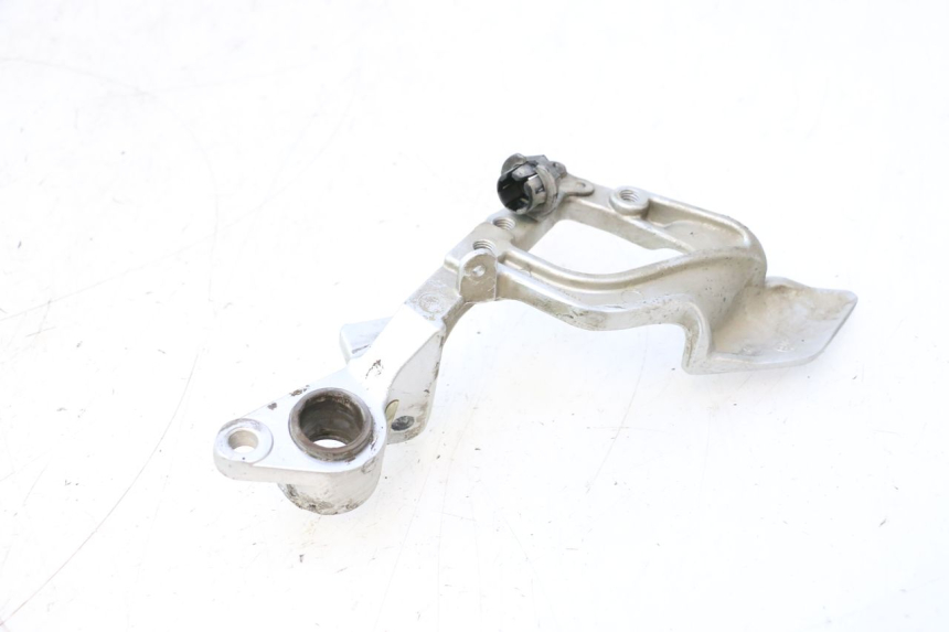 photo de PLACA DO DESCANSO DO PÉ DIANTEIRO DIREITO YAMAHA FJR 1300 (2001 - 2005) - Pontos de fixação