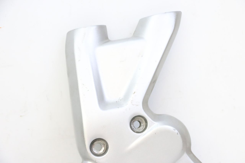 photo de SUPORTE DO DESCANSO DE PÉ DIANTEIRO DIREITO BMW G310 R 310 (2016 - 2020) - Marcações e referências