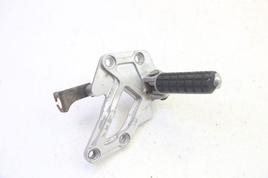 photo de SUPORTE DO DESCANSO DE PÉ DIANTEIRO DIREITO KAWASAKI GPX R WARBIRD 600 (1988 - 1993) - Vista principal