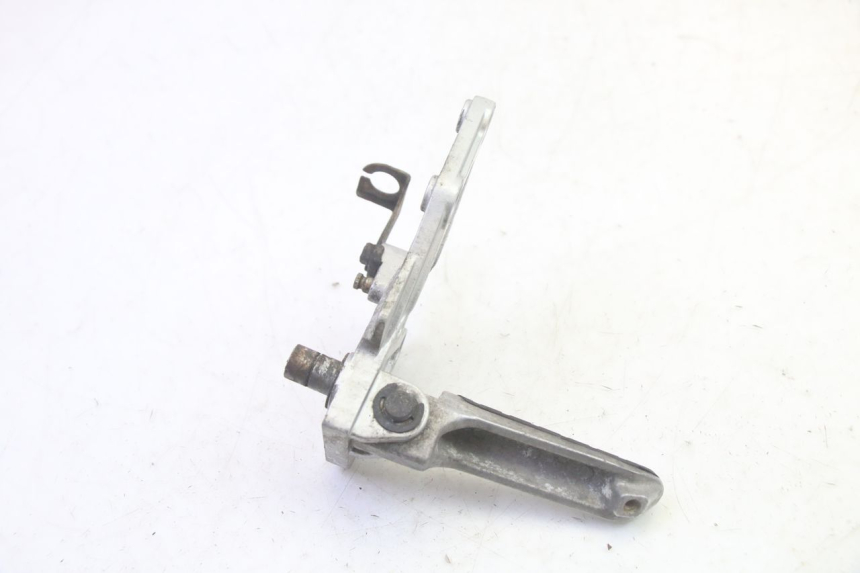 photo de SUPORTE DO DESCANSO DE PÉ DIANTEIRO DIREITO KAWASAKI GPX R WARBIRD 600 (1988 - 1993) - Pontos de fixação