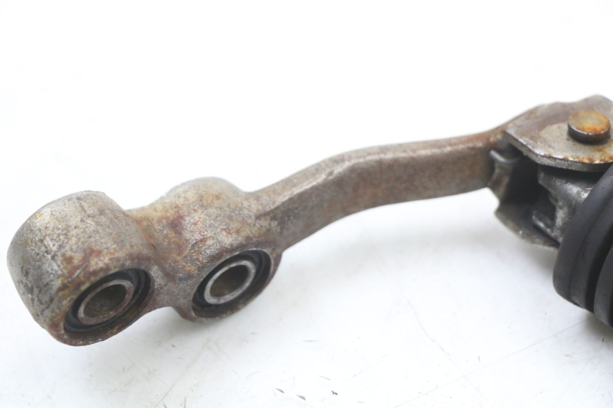 photo de SUPORTE DO DESCANSO DE PÉ DIANTEIRO DIREITO SUZUKI GSX E 250 (1982 - 1983) - Zoom do estado de desgaste