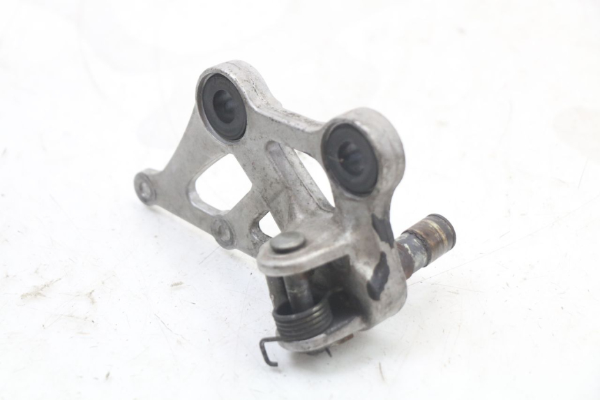 photo de SUPORTE DO DESCANSO DE PÉ DIANTEIRO DIREITO HONDA CBR F 1000 (1993 - 1996) - Detalhe da peça