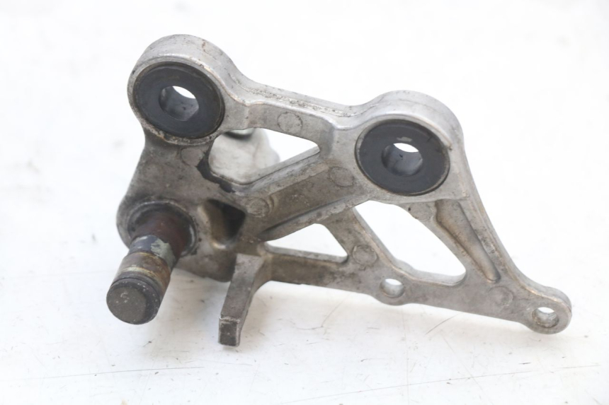 photo de SUPORTE DO DESCANSO DE PÉ DIANTEIRO DIREITO HONDA CBR F 1000 (1993 - 1996) - Ampliação técnica